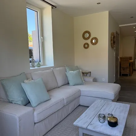 La Parenthese Des Charmes Apartment